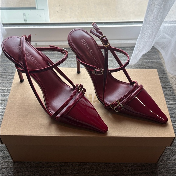 Steve Madden Women's Deep Red Strappy Heels - Picture 2 of 4